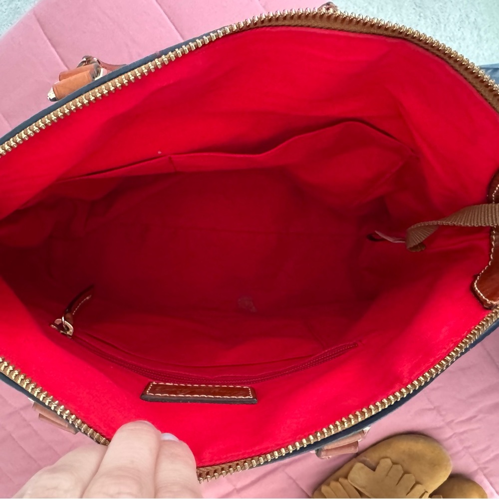Dooney & Bourke Pebbled Dark Blue and Tan Leather Handbag - Picture 6 of 7